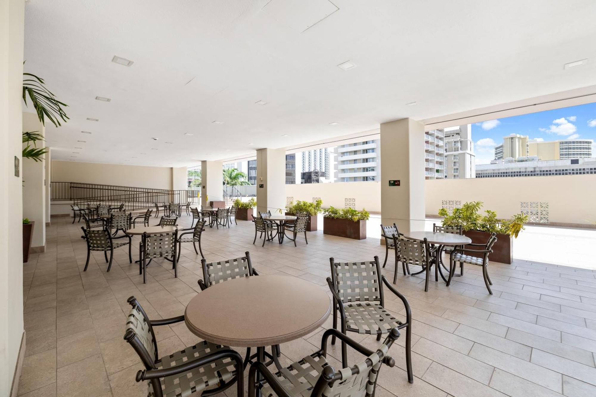 Royal Kuhio 1713 - Spacious Studio With Stunning City Views In The Heart Of Waikiki! Honolulu Exterior photo